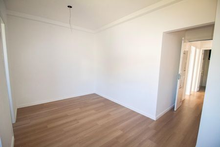 Apartamento à venda com 107m², 3 quartos e 2 vagas Apartamento à venda com 107m², 3 quartos e 2 vagasQuarto 03- Suite