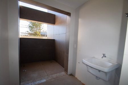Apartamento à venda com 107m², 3 quartos e 2 vagas Apartamento à venda com 107m², 3 quartos e 2 vagasÁrea de Serviço