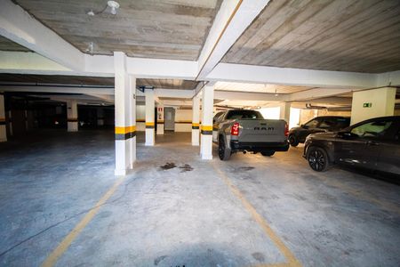 Apartamento à venda com 107m², 3 quartos e 2 vagas Apartamento à venda com 107m², 3 quartos e 2 vagasGaragem - Duas vagas livres coberta