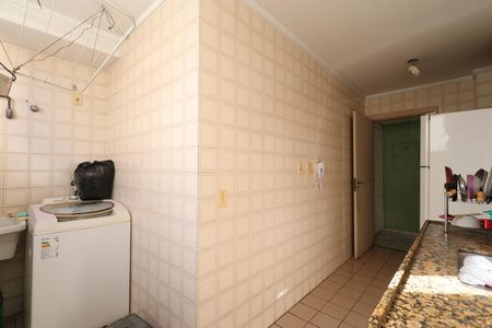 Apartamento à venda com 62m², 2 quartos e 1 vagaCozinha e Área de serviço 