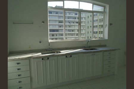 Apartamento para alugar com 204m², 3 quartos e 1 vaga Apartamento para alugar com 204m², 3 quartos e 1 vagaFoto 10