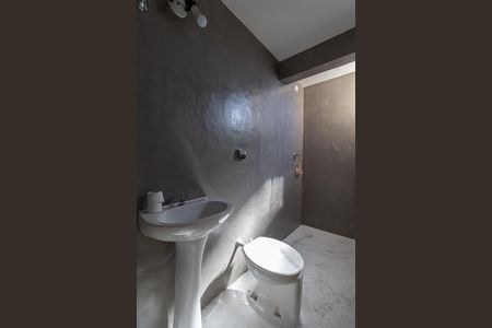 Banheiro  de apartamento à venda com 2 quartos, 59m² em Vila Santana, São Paulo