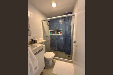Apartamento para alugar com 92m², 3 quartos e sem vagaBanheiro