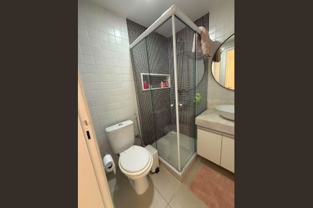 Apartamento para alugar com 92m², 3 quartos e sem vagaBanheiro