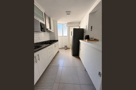 Apartamento para alugar com 92m², 3 quartos e sem vagaCozinha