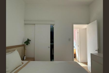 Apartamento para alugar com 92m², 3 quartos e sem vagaQuarto