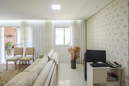 Apartamento à venda com 104m², 3 quartos e 2 vagas Apartamento à venda com 104m², 3 quartos e 2 vagasQuarto 2 - Retrátil