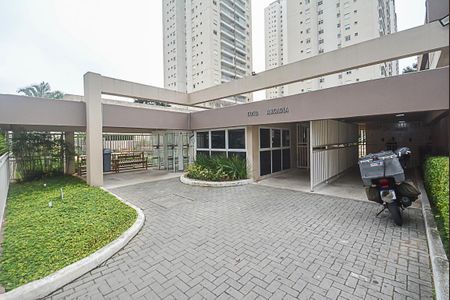 Apartamento à venda com 104m², 3 quartos e 2 vagas Apartamento à venda com 104m², 3 quartos e 2 vagasFachada e portaria