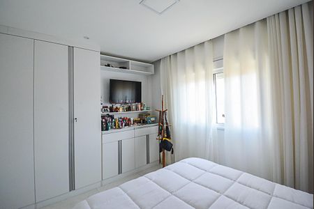 Apartamento à venda com 104m², 3 quartos e 2 vagas Apartamento à venda com 104m², 3 quartos e 2 vagasQuarto Suíte