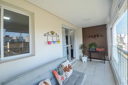 Apartamento à venda com 104m², 3 quartos e 2 vagas Apartamento à venda com 104m², 3 quartos e 2 vagasSacada