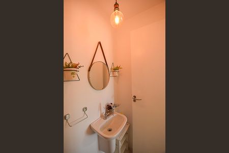 Apartamento à venda com 104m², 3 quartos e 2 vagas Apartamento à venda com 104m², 3 quartos e 2 vagasLavabo