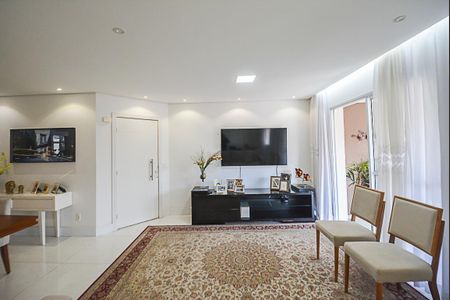 Apartamento à venda com 104m², 3 quartos e 2 vagas Apartamento à venda com 104m², 3 quartos e 2 vagasSala