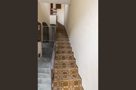 Garagem - Escada de acesso de casa à venda com 2 quartos, 70m² em Penha, Rio de Janeiro