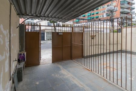 Garagem de casa à venda com 2 quartos, 70m² em Penha, Rio de Janeiro