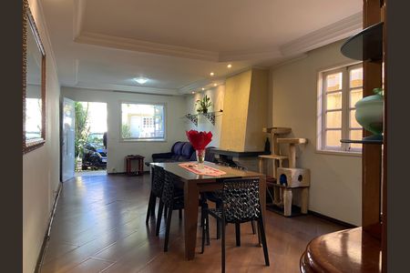Casa de Condomínio para alugar com 3 quartos, 156m² em Jardim Rosa Maria, São Paulo