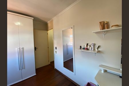 Casa de condomínio à venda com 156m², 3 quartos e 2 vagas Casa de condomínio à venda com 156m², 3 quartos e 2 vagasQuarto 3