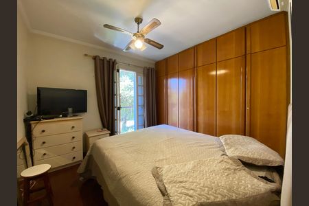 Casa de condomínio à venda com 156m², 3 quartos e 2 vagas Casa de condomínio à venda com 156m², 3 quartos e 2 vagasQuarto 1
