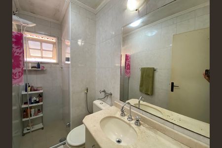 Casa de condomínio à venda com 156m², 3 quartos e 2 vagas Casa de condomínio à venda com 156m², 3 quartos e 2 vagasBanheiro