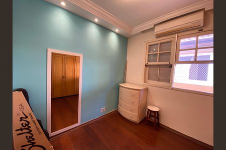 Casa de condomínio à venda com 156m², 3 quartos e 2 vagas Casa de condomínio à venda com 156m², 3 quartos e 2 vagasQuarto 2