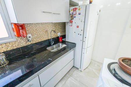 Apartamento para alugar com 65m², 2 quartos e 1 vaga Apartamento para alugar com 65m², 2 quartos e 1 vagaCozinha