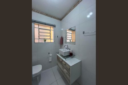 Apartamento à venda com 100m², 4 quartos e 1 vaga Apartamento à venda com 100m², 4 quartos e 1 vagaBanheiro Social
