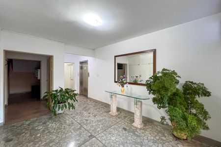 Apartamento à venda com 100m², 4 quartos e 1 vaga Apartamento à venda com 100m², 4 quartos e 1 vagaHall social