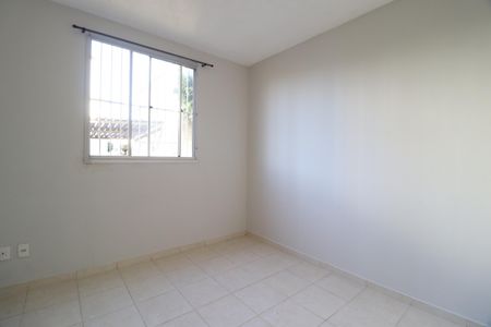Quarto 2 de apartamento para alugar com 2 quartos, 48m² em Mansour, Uberlândia