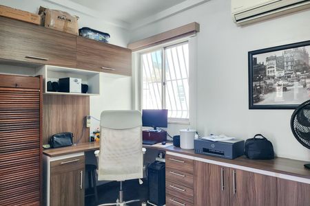 Apartamento à venda com 93m², 2 quartos e 2 vagas Apartamento à venda com 93m², 2 quartos e 2 vagasSala