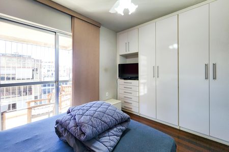 Apartamento à venda com 93m², 2 quartos e 2 vagas Apartamento à venda com 93m², 2 quartos e 2 vagasSuíte