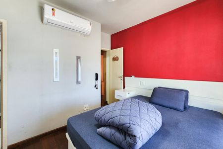 Apartamento à venda com 93m², 2 quartos e 2 vagas Apartamento à venda com 93m², 2 quartos e 2 vagasSuíte
