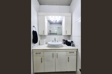 Apartamento à venda com 93m², 2 quartos e 2 vagas Apartamento à venda com 93m², 2 quartos e 2 vagasBanheiro Social