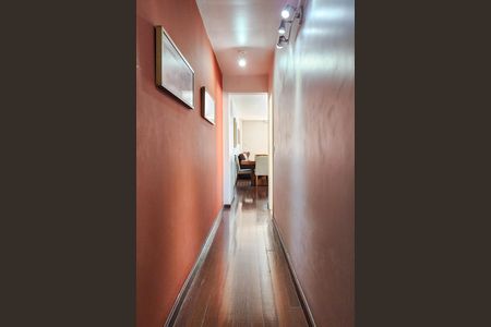 Apartamento à venda com 93m², 2 quartos e 2 vagas Apartamento à venda com 93m², 2 quartos e 2 vagasCorredor