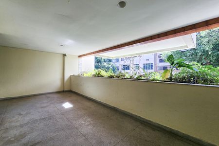 Apartamento à venda com 93m², 2 quartos e 2 vagas Apartamento à venda com 93m², 2 quartos e 2 vagasÁrea Comum