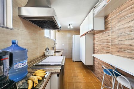 Apartamento à venda com 93m², 2 quartos e 2 vagas Apartamento à venda com 93m², 2 quartos e 2 vagasCozinha