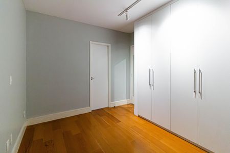 Apartamento para alugar com 65m², 2 quartos e 1 vagaSuíte