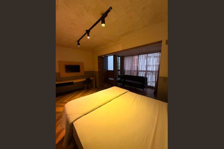 Apartamento à venda com 28m², 1 quarto e sem vaga Apartamento à venda com 28m², 1 quarto e sem vagaSala/Quarto