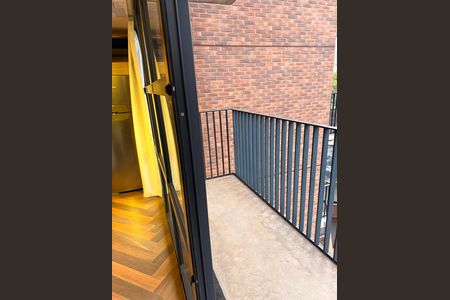 Apartamento à venda com 28m², 1 quarto e sem vaga Apartamento à venda com 28m², 1 quarto e sem vagaVaranda