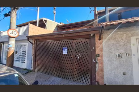 Fachada de casa à venda com 3 quartos, 187m² em Centreville, Santo André