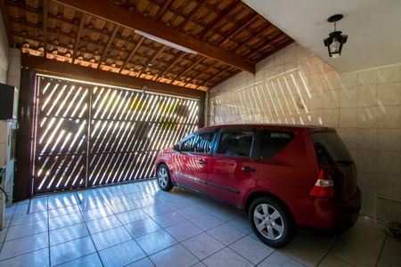 Garagem de casa à venda com 3 quartos, 187m² em Centreville, Santo André