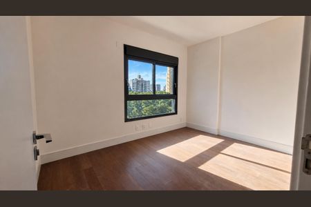 Quarto de apartamento à venda com 3 quartos, 217m² em Cambuí, Campinas