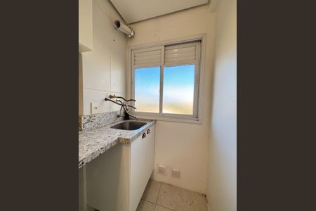 Área de serviço de apartamento para alugar com 2 quartos, 58m² em Medianeira, Porto Alegre