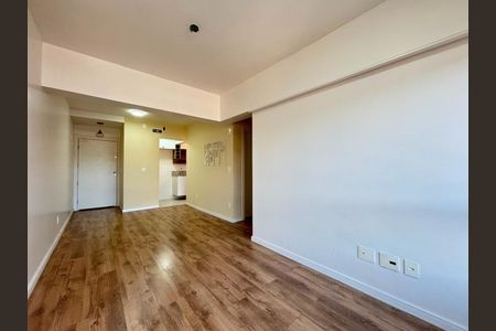 Sala de apartamento para alugar com 2 quartos, 58m² em Medianeira, Porto Alegre