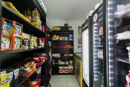 Apartamento para alugar com 33m², 2 quartos e sem vaga Apartamento para alugar com 33m², 2 quartos e sem vagaÁrea comum - Mercadinho