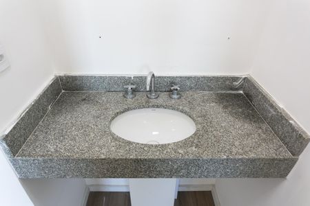 Apartamento para alugar com 33m², 2 quartos e sem vaga Apartamento para alugar com 33m², 2 quartos e sem vagaBanheiro - Lavatório