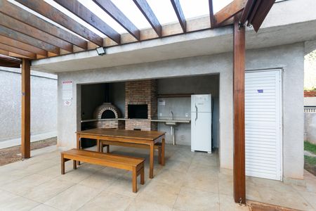 Apartamento para alugar com 33m², 2 quartos e sem vaga Apartamento para alugar com 33m², 2 quartos e sem vagaÁrea comum - Churrasqueira