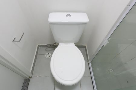 Apartamento para alugar com 33m², 2 quartos e sem vaga Apartamento para alugar com 33m², 2 quartos e sem vagaBanheiro