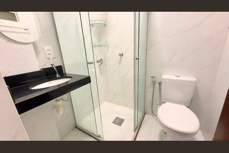 banheiro de apartamento para alugar com 1 quarto, 50m² em Centro, Belo Horizonte