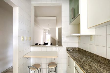 Apartamento para alugar com 134m², 2 quartos e 2 vagas Apartamento para alugar com 134m², 2 quartos e 2 vagasCozinha