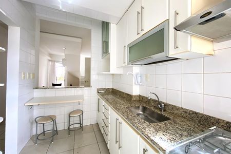 Apartamento para alugar com 134m², 2 quartos e 2 vagas Apartamento para alugar com 134m², 2 quartos e 2 vagasCozinha