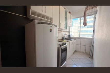 Cozinha de apartamento à venda com 1 quarto, 50m² em Centro, Belo Horizonte